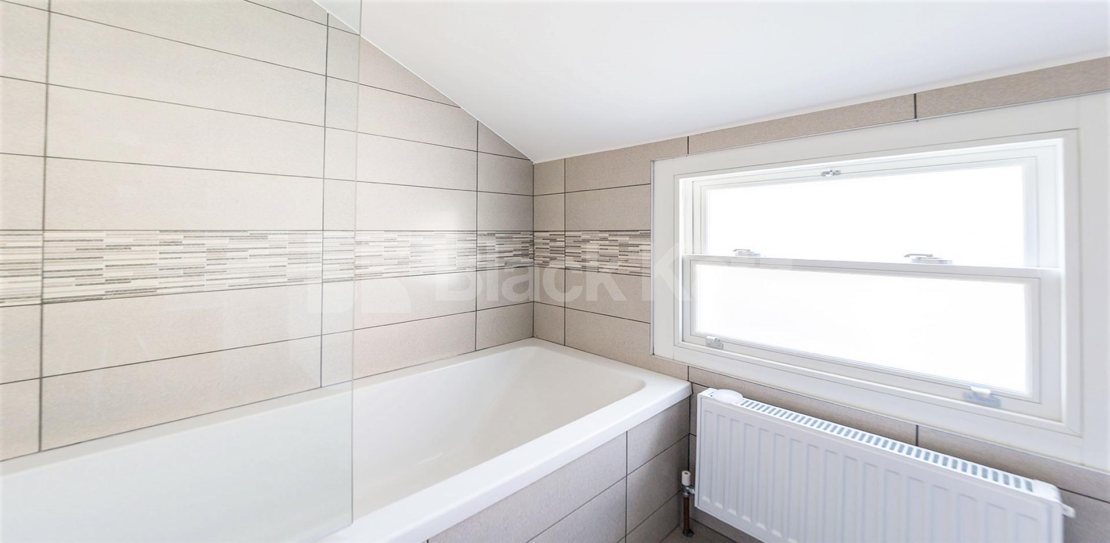 Modern Apartment Pennard Road , Shepherds Bush